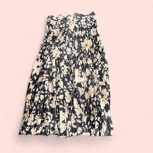 Nordstrom Area Stars Pleated Floral Black and Cream Women's Midi Skirt XL